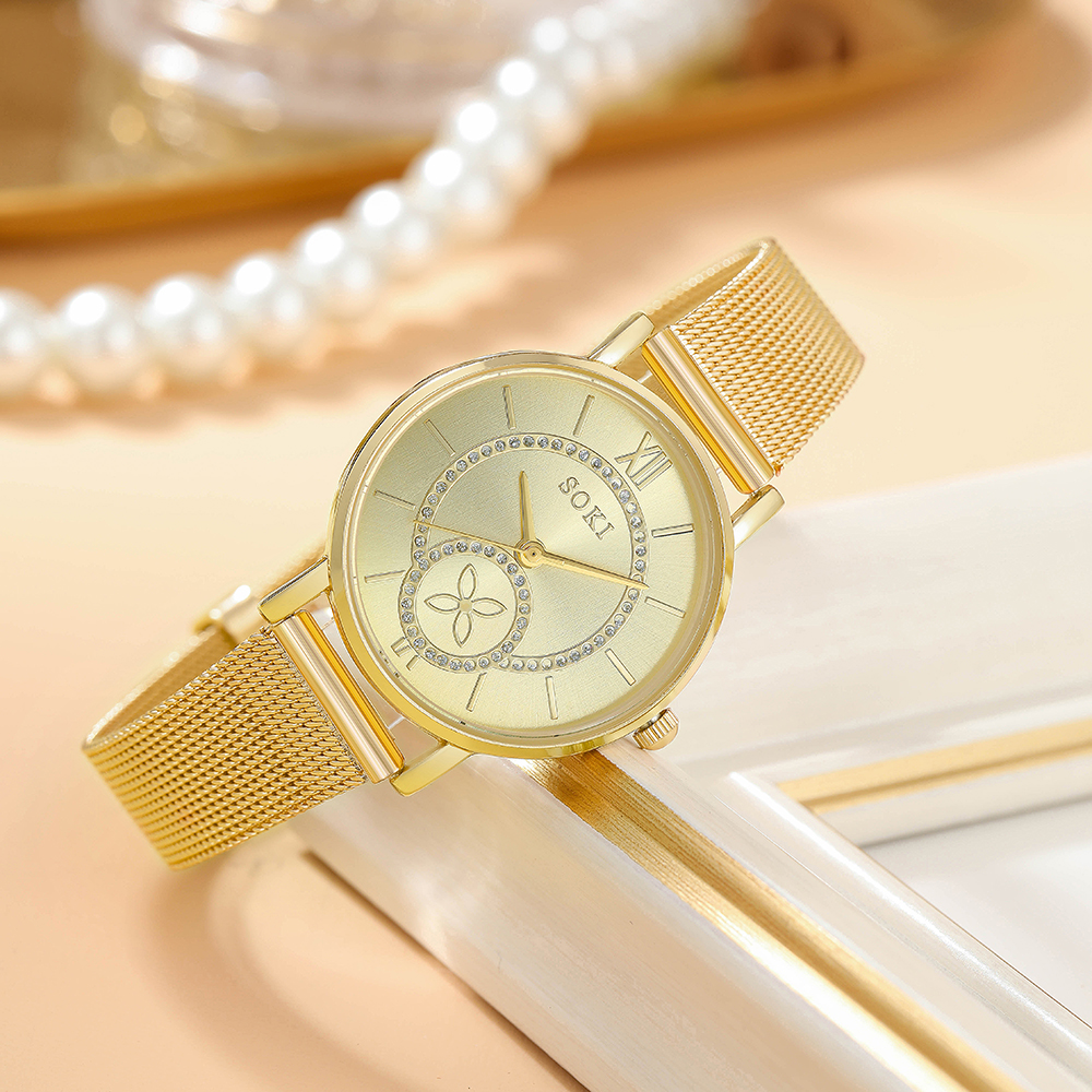 Fashion Four Leaf Clover Buckle Quartz Womenu0027s Watches