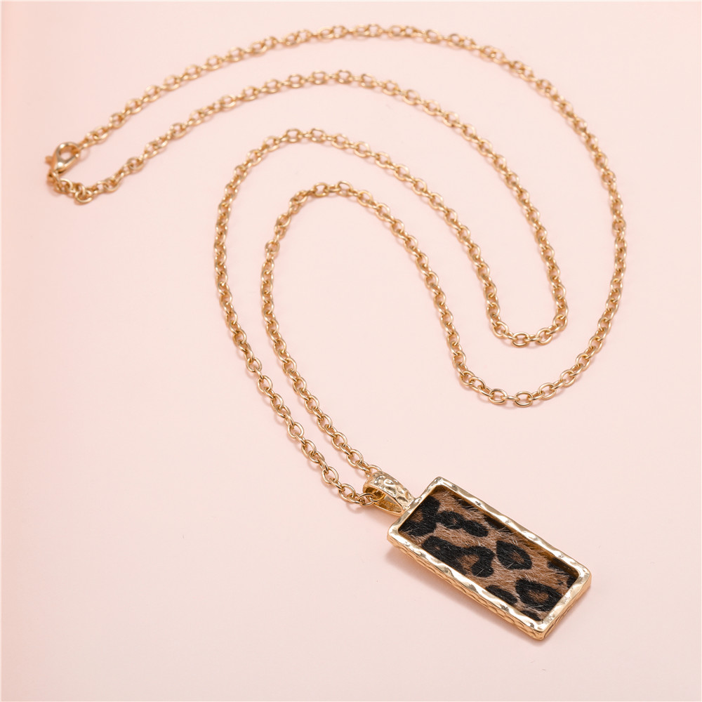 Fashion Leopard Alloy Womenu0027S Pendant Necklace 1 Piece