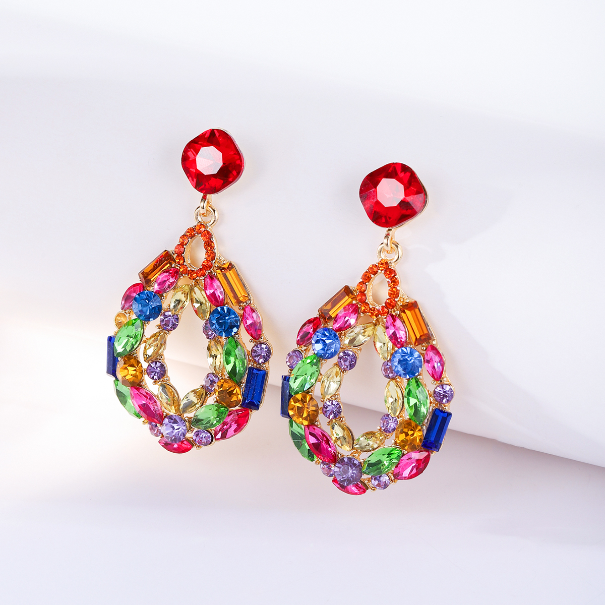 Vintage Style Geometric Alloy Beaded Inlay Gem Womenu0027S Drop Earrings 1 Pair