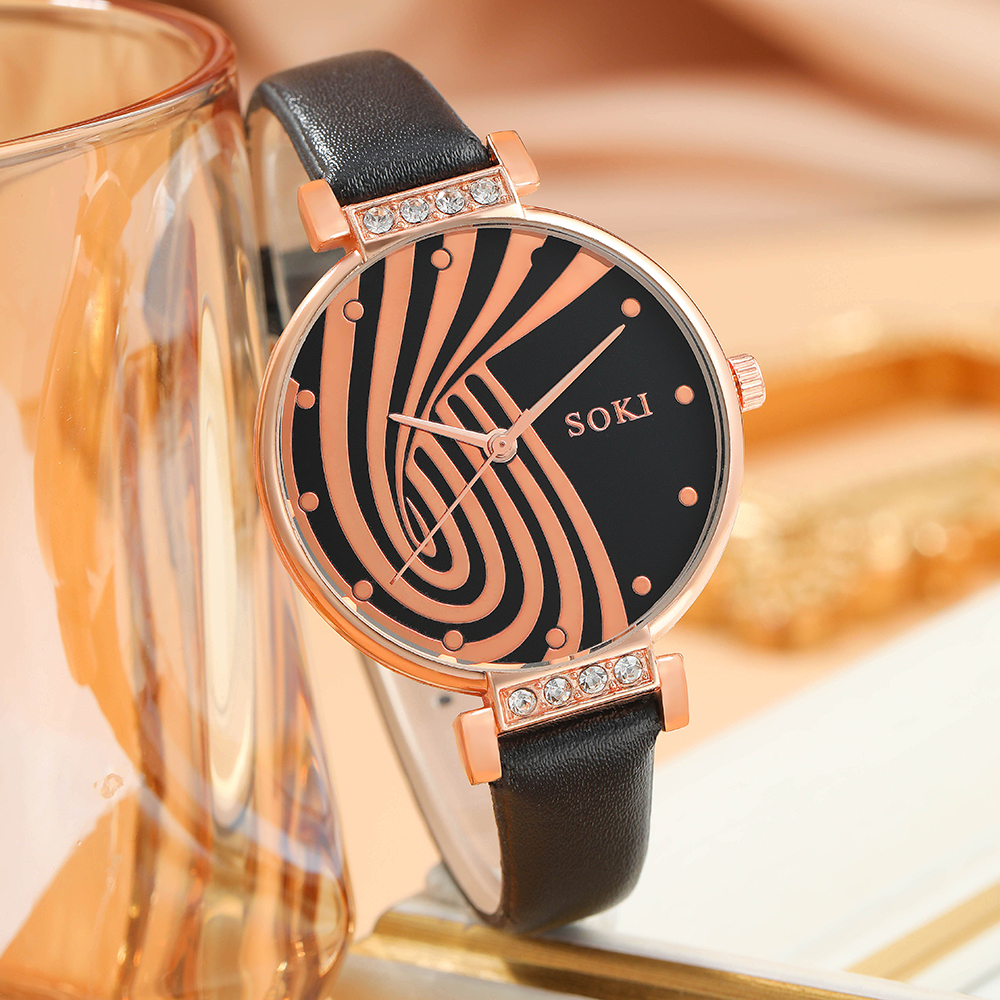 Elegant Stripe Buckle Quartz Womenu0027s Watches