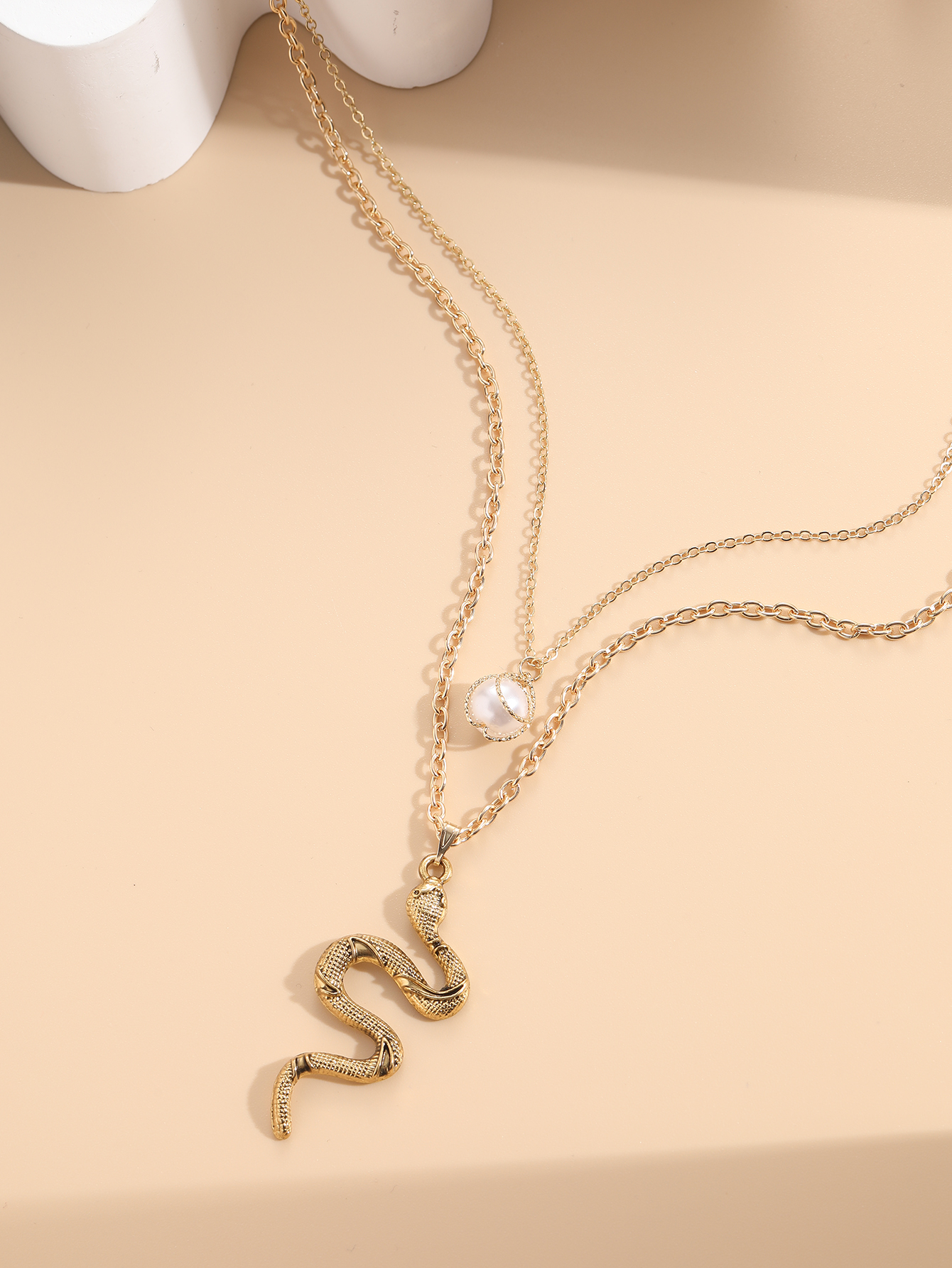 Fashion Snake Alloy Plating Artificial Pearls Womenu0027S Layered Necklaces