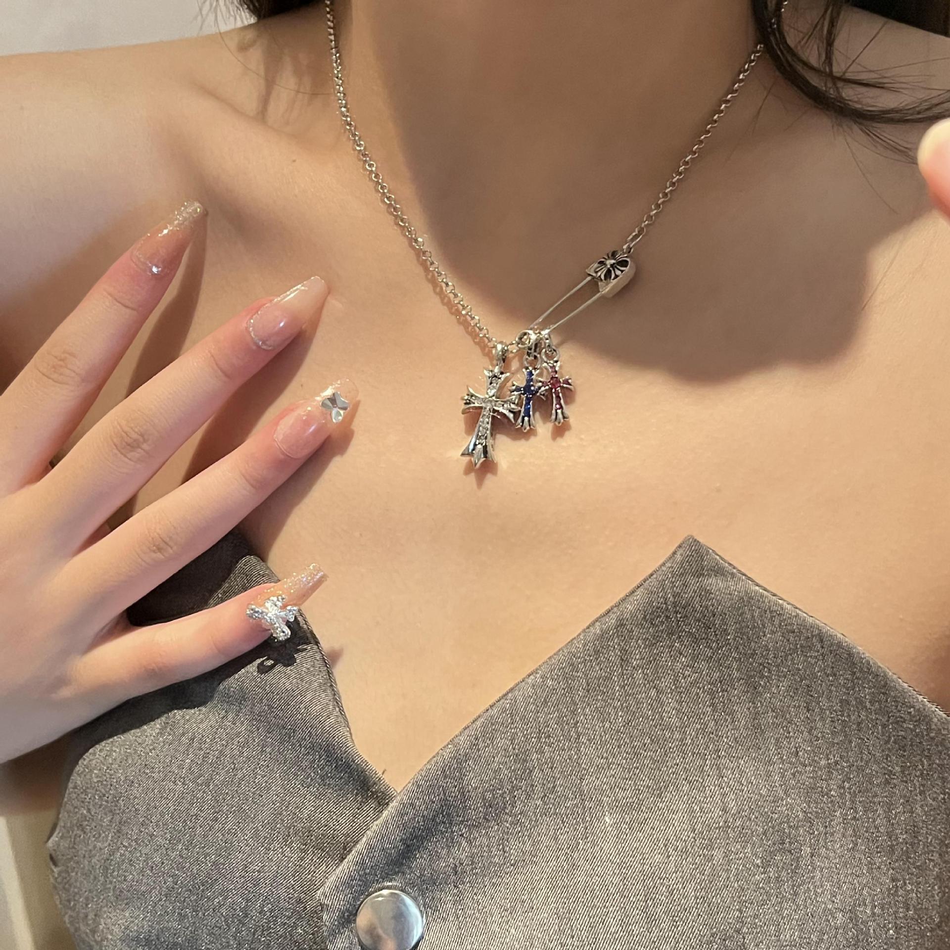 Vintage Style Cross Paper Clip Stainless Steel Gold Plated Inlay Artificial Rhinestones Pendant Neck
