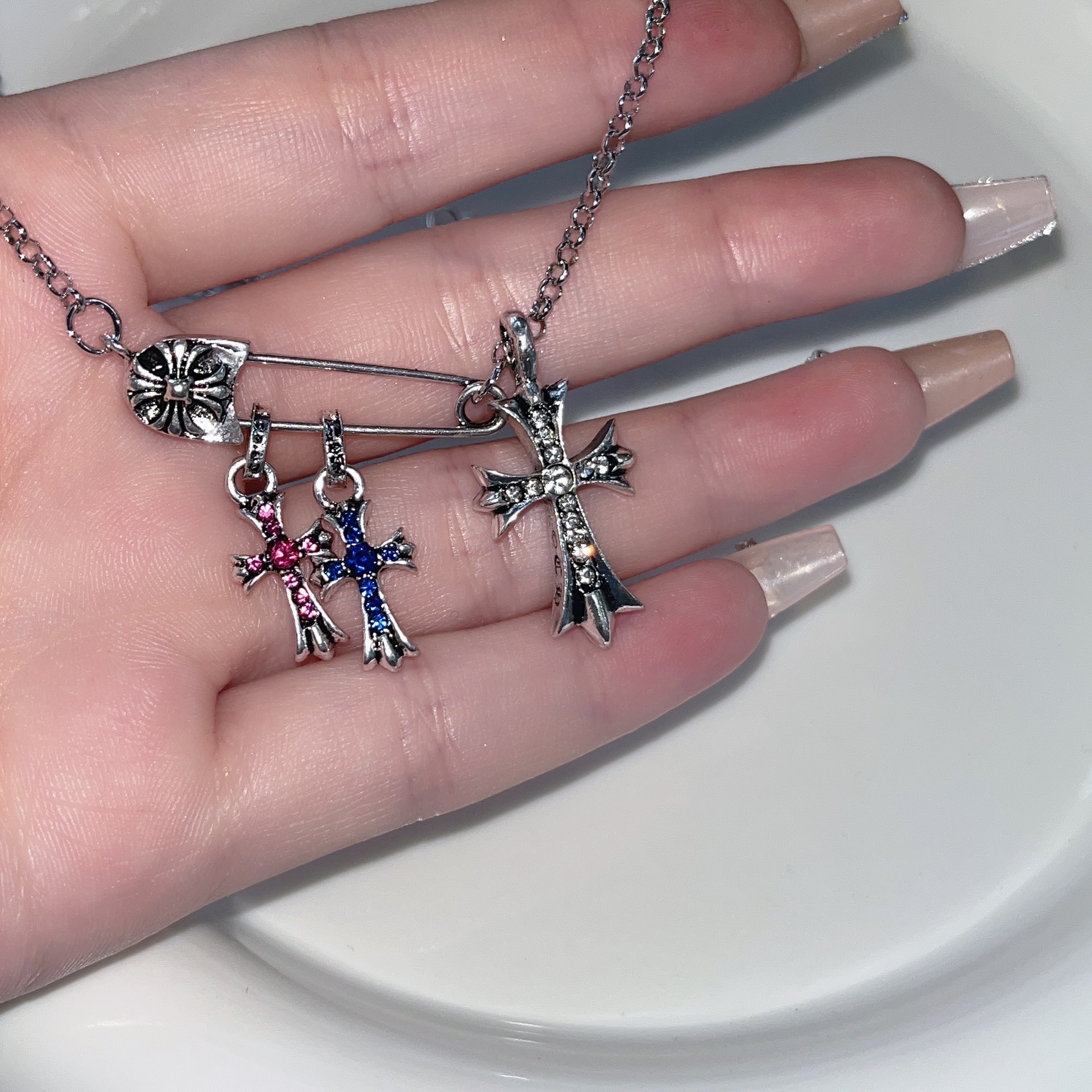 Vintage Style Cross Paper Clip Stainless Steel Gold Plated Inlay Artificial Rhinestones Pendant Neck