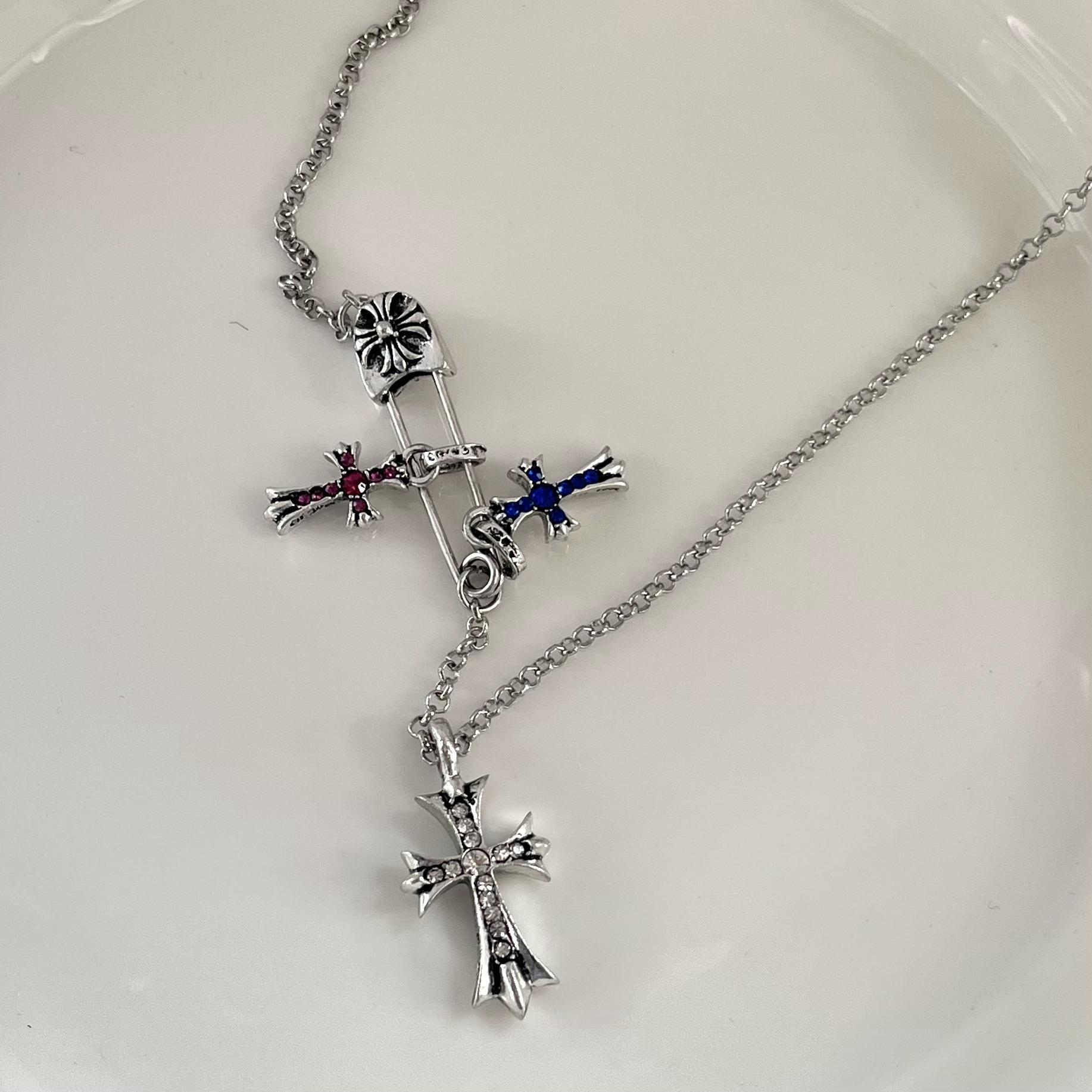 Vintage Style Cross Paper Clip Stainless Steel Gold Plated Inlay Artificial Rhinestones Pendant Neck