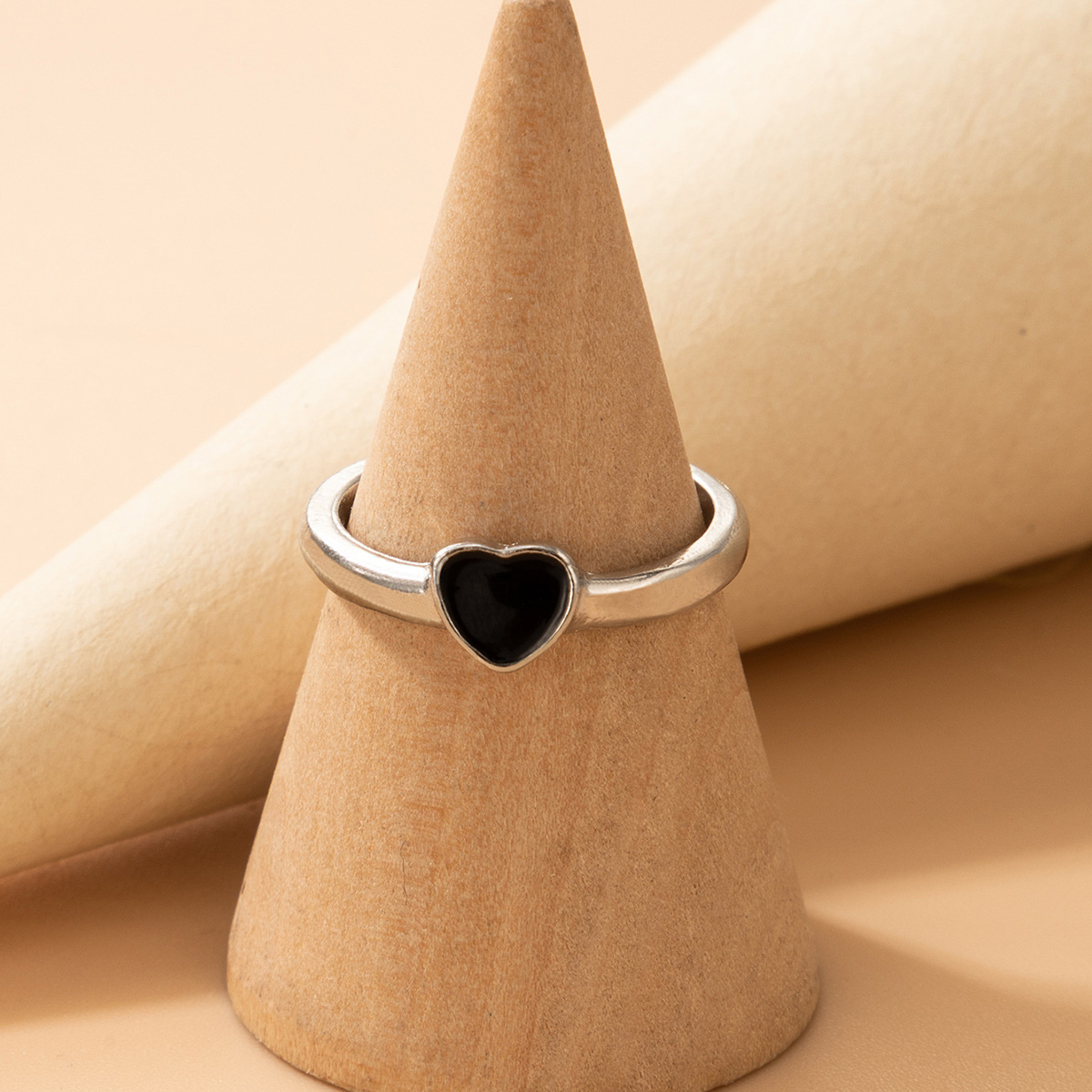 Simple Style Heart Shape Alloy Unisex Rings 1 Piece