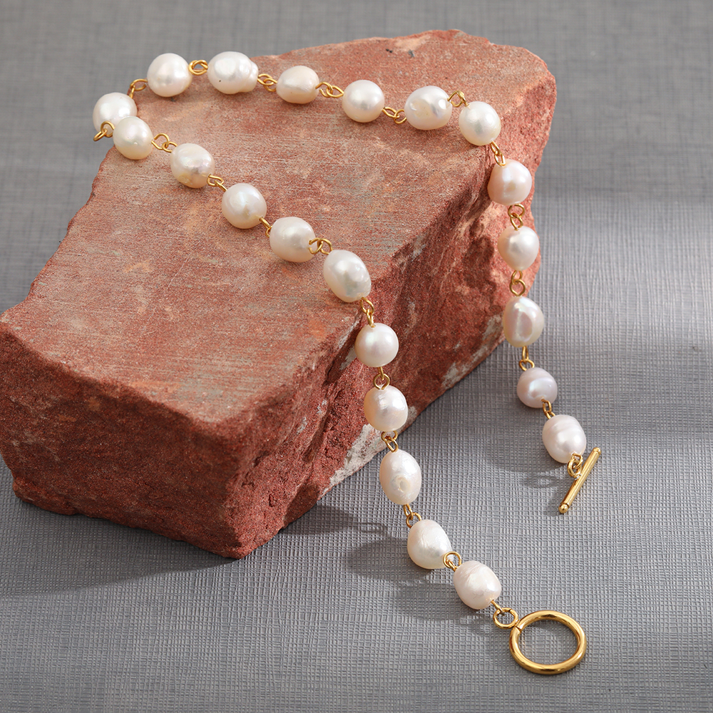 Fashion Round Stainless Steel Pearl Necklace 1 Piece