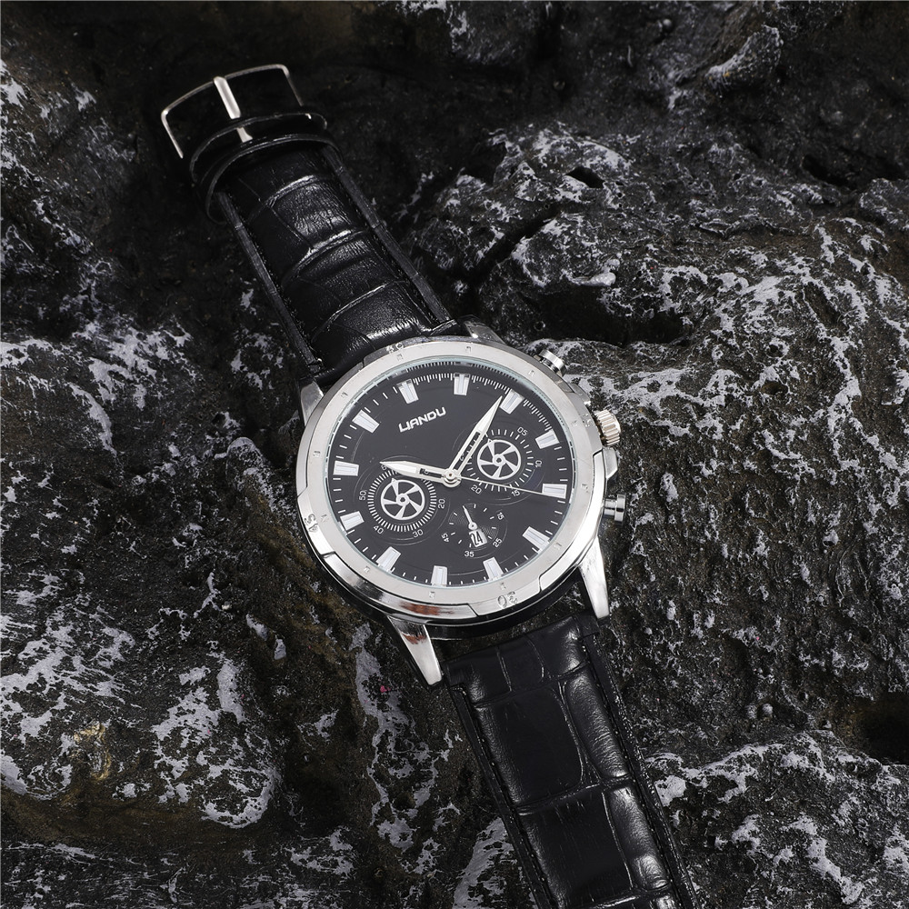 Fashion Round Buckle Quartz Menu0027s Watches
