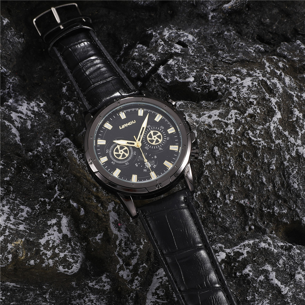 Fashion Round Buckle Quartz Menu0027s Watches