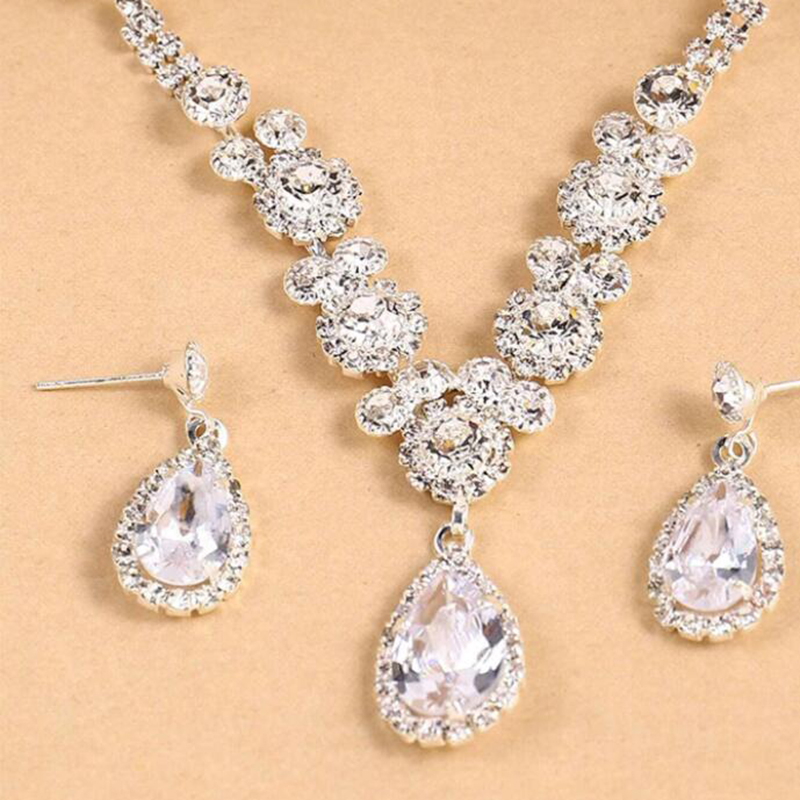 Fashion Water Droplets Copper Plating Inlay Rhinestones Zircon Womenu0027S Necklace 1 Set