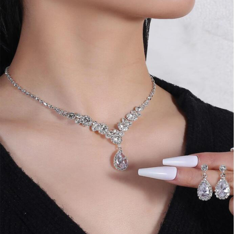 Fashion Water Droplets Copper Plating Inlay Rhinestones Zircon Womenu0027S Necklace 1 Set