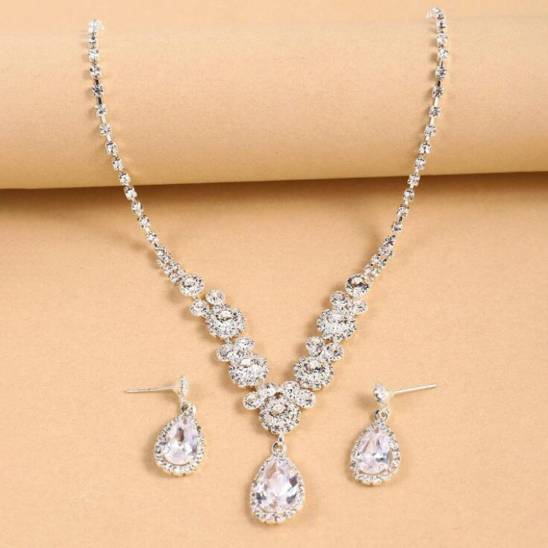 Fashion Water Droplets Copper Plating Inlay Rhinestones Zircon Womenu0027S Necklace 1 Set