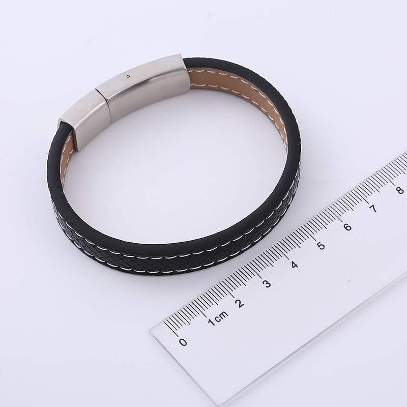 Simple Style Solid Color Stainless Steel Patent Leather PU Bracelets 1 Piece