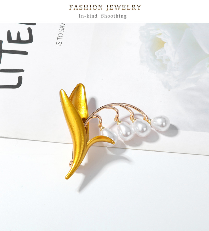 Fashion Flower Alloy Rhinestones Unisex Brooches 1 Piece