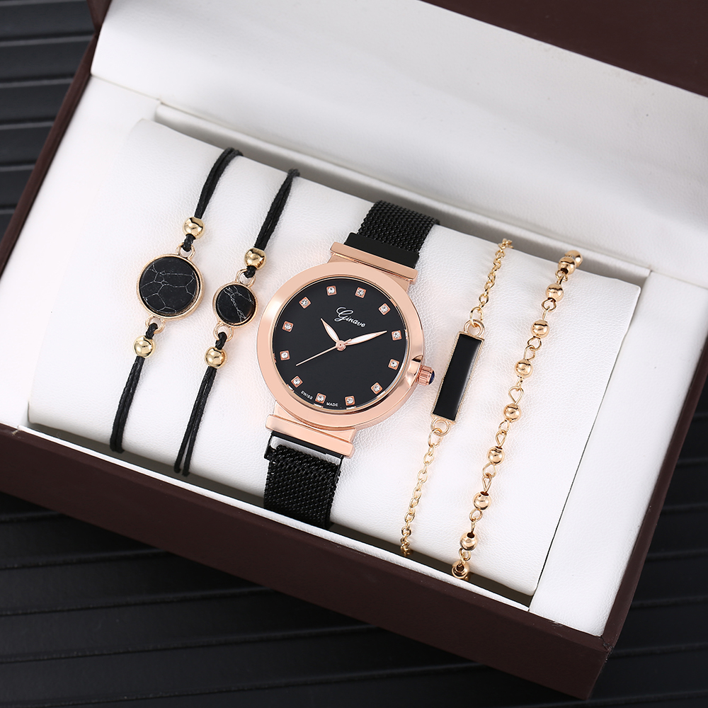 Fashion Solid Color Magnet Buckle Quartz Womenu0027s Watches