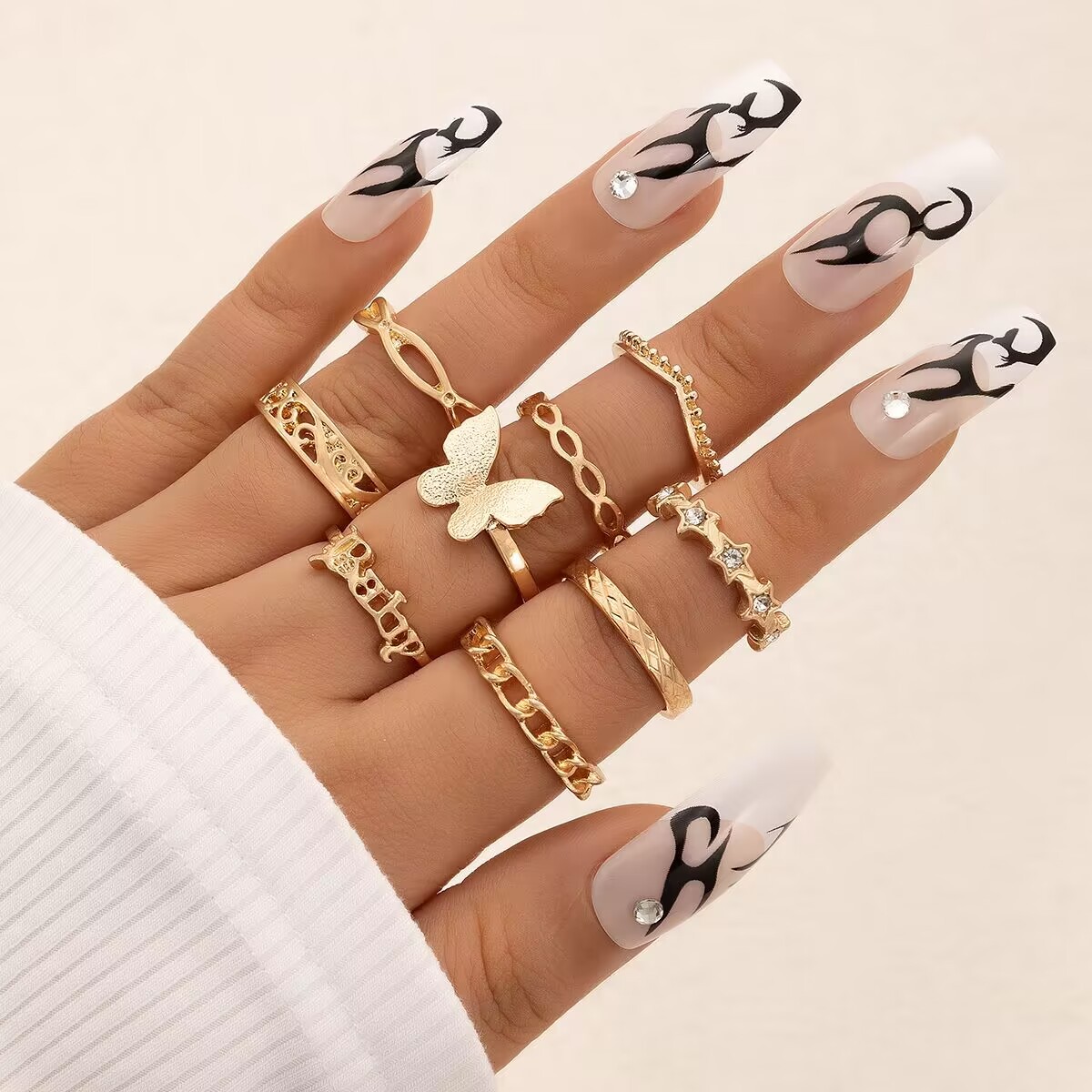 Simple Style Heart Shape Butterfly Alloy Plating Hollow Out Inlay Rhinestones Womenu0027S Rings 1 Se