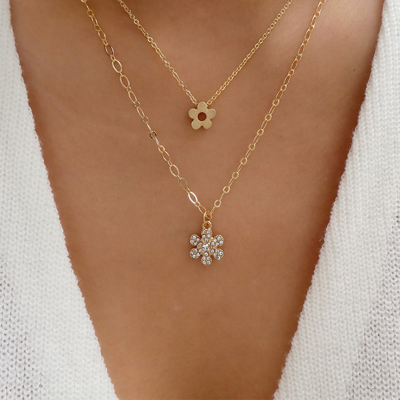 Fashion Star Flower Alloy Enamel Rhinestones Womenu0027S Necklace