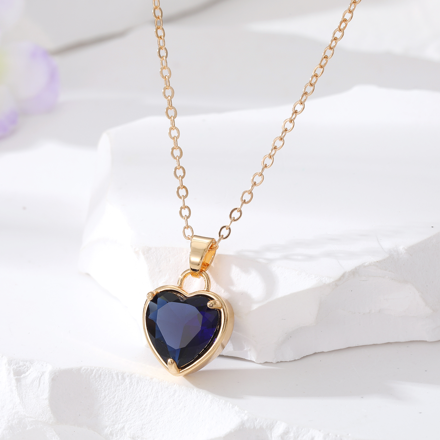 Fashion Heart Shape Alloy Inlay Glass Womenu0027S Pendant Necklace 1 Piece
