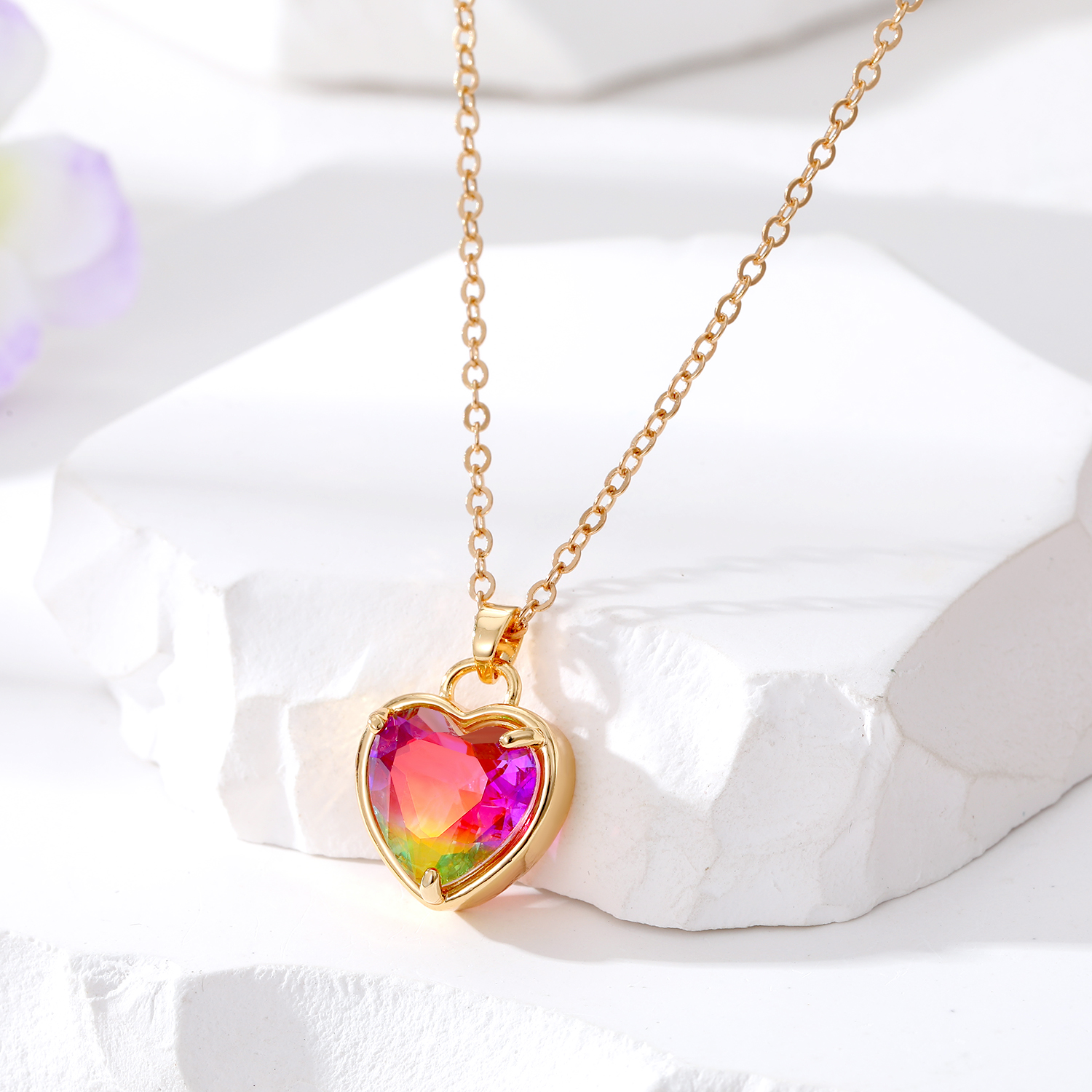 Fashion Heart Shape Alloy Resin Glass Womenu0027S Pendant Necklace 1 Piece