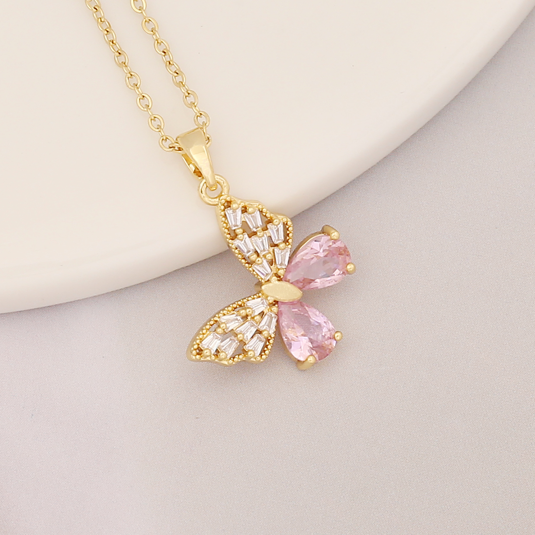 Fashion Rabbit Heart Shape Carrot Stainless Steel Copper Plating Zircon Pendant Necklace 1 Piece