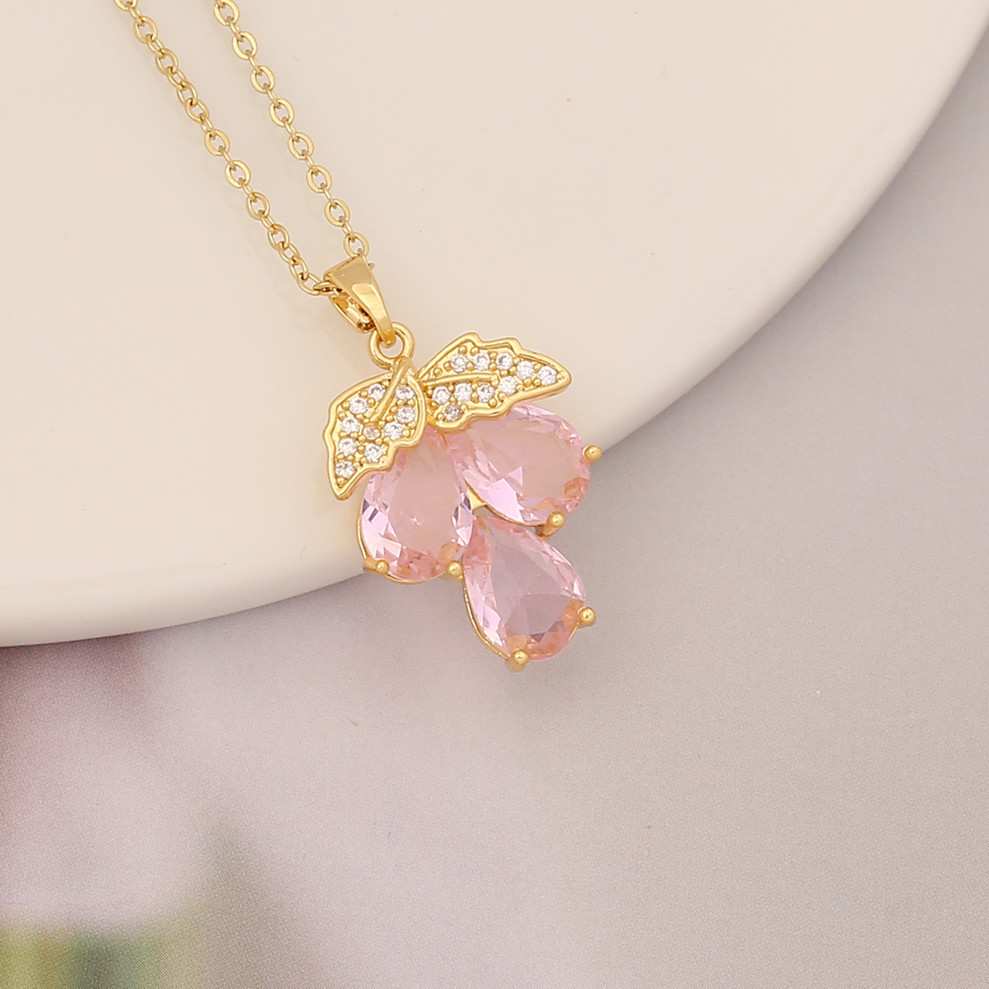 Fashion Rabbit Heart Shape Carrot Stainless Steel Copper Plating Zircon Pendant Necklace 1 Piece