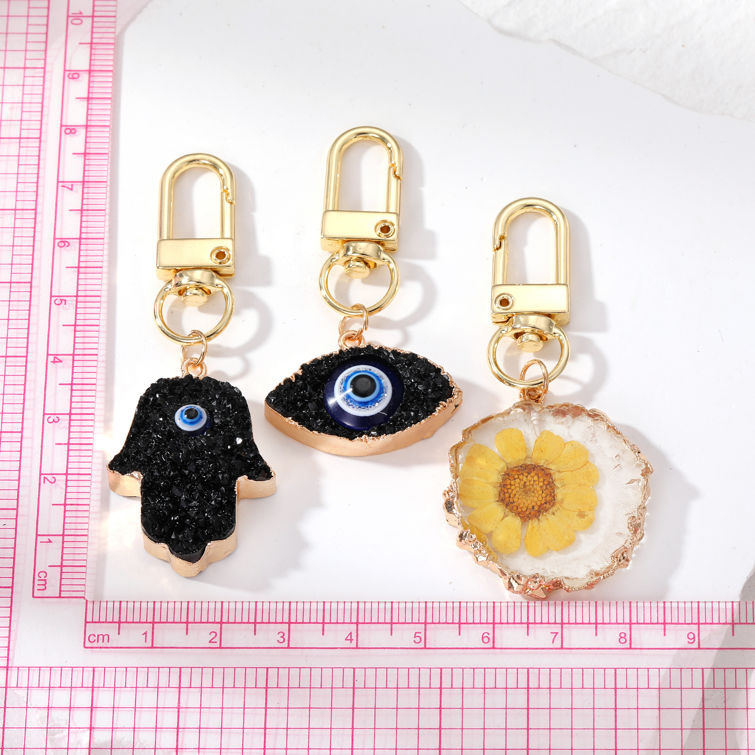 Simple Style Devilu0027S Eye Hand Of Fatima Alloy Gold Plated Artificial Crystal Bag Pendant Keychai