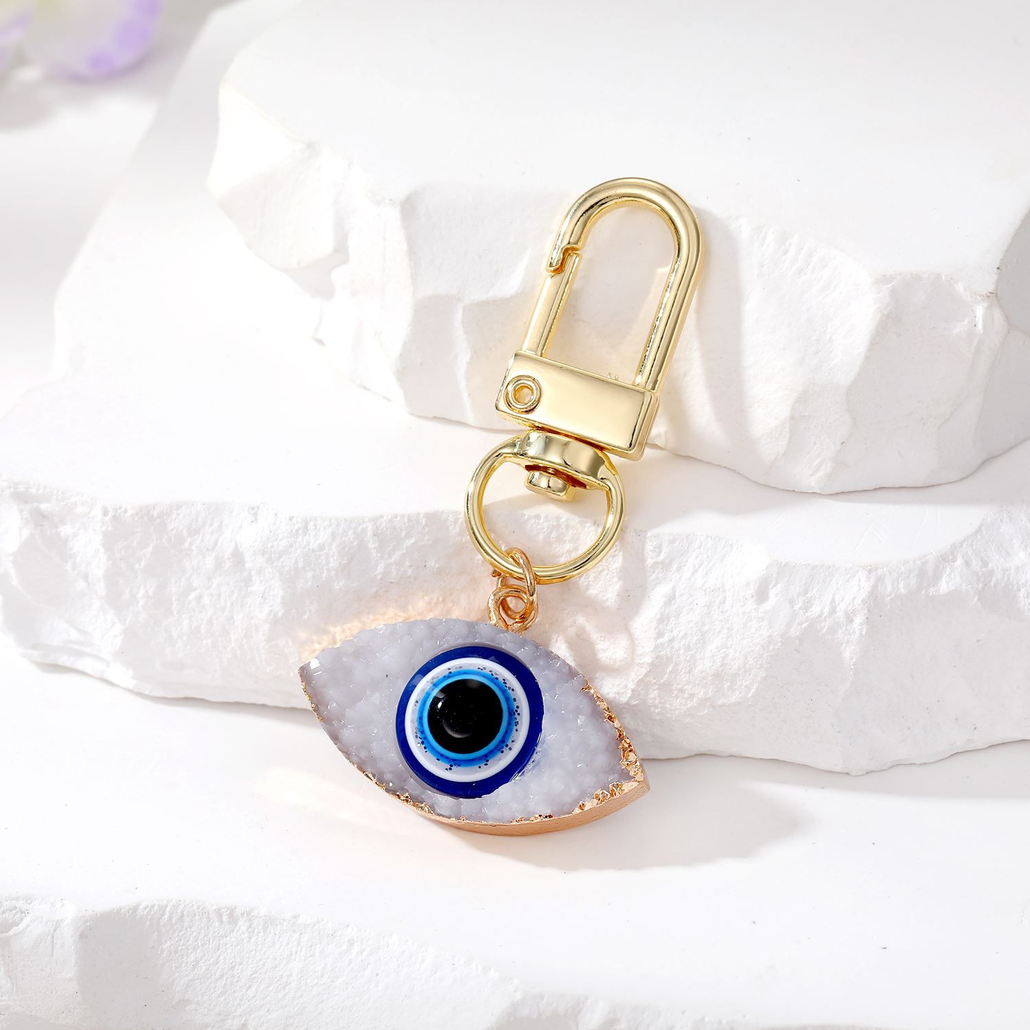 Simple Style Devilu0027S Eye Hand Of Fatima Alloy Gold Plated Artificial Crystal Bag Pendant Keychai