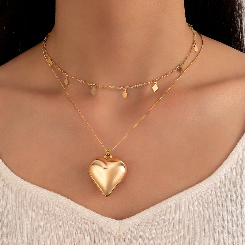 Fashion Heart Shape Alloy Layered Unisex Pendant Necklace 1 Piece