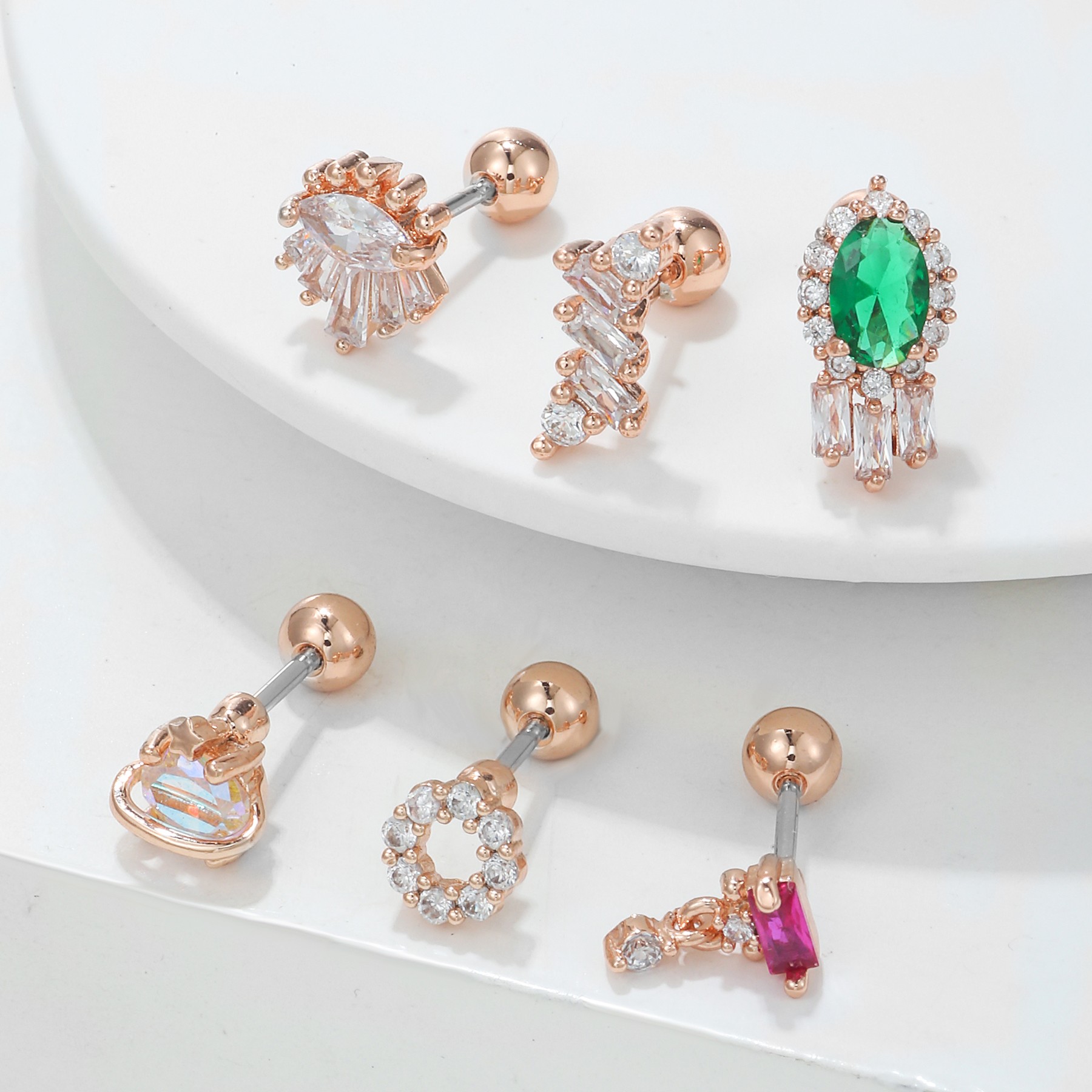 Fashion Geometric Round Copper Gold Plated Zircon Ear Studs 1 Pair