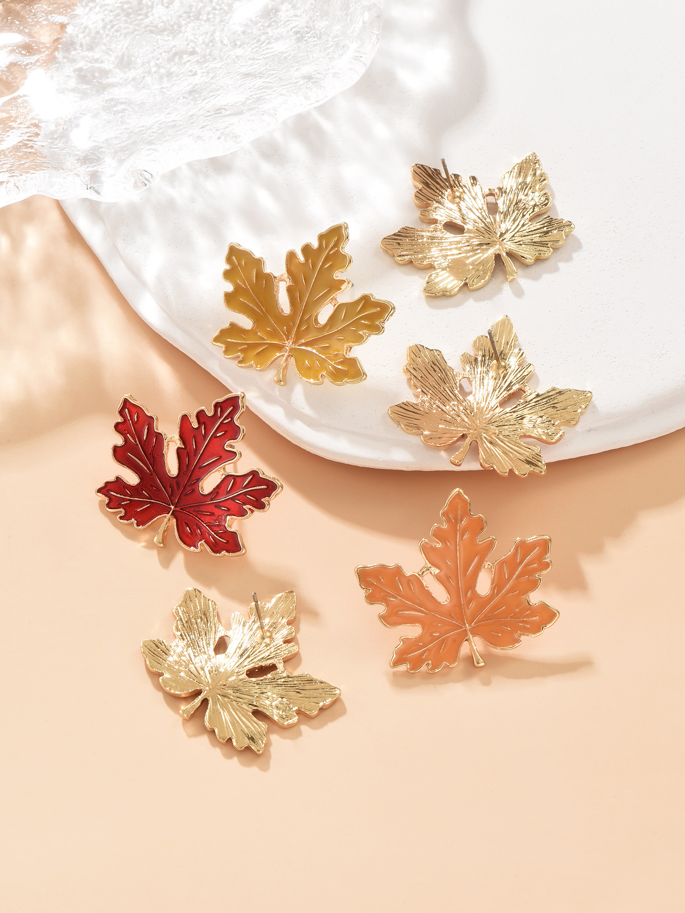 Fashion Maple Leaf Alloy Womenu0027S Ear Studs 1 Pair