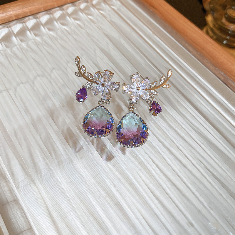 Fashion Flower Copper Inlay Zircon Drop Earrings 1 Pair