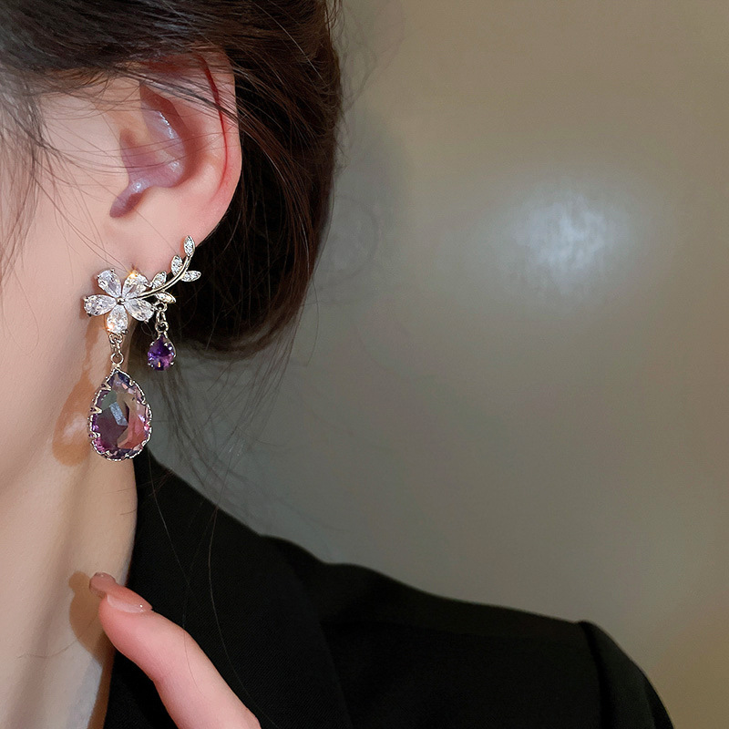 Fashion Flower Copper Inlay Zircon Drop Earrings 1 Pair