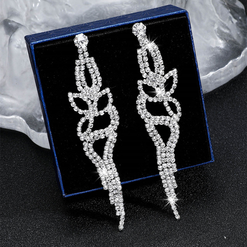 Exaggerated Geometric Rhinestone Womenu0027S Ear Studs 1 Pair