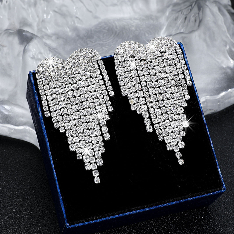 Exaggerated Geometric Rhinestone Womenu0027S Ear Studs 1 Pair