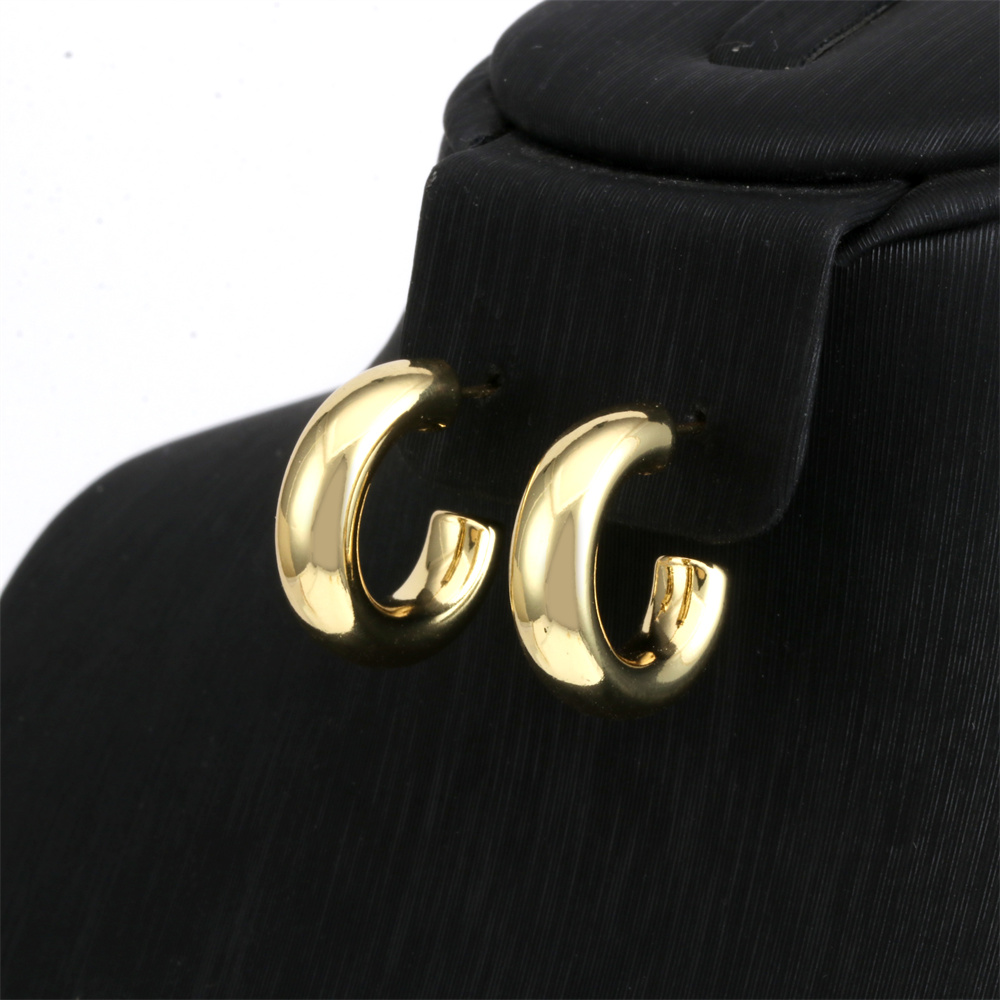 Simple Style C Shape Copper Plating Ear Studs 1 Pair