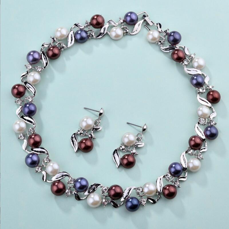 Fashion Geometric Alloy Inlay Artificial Pearls Rhinestones Womenu0027S Necklace 1 Set