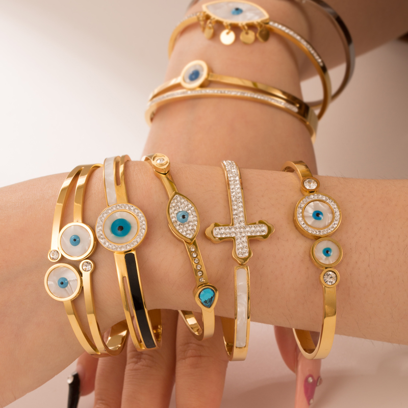 Fashion Devilu0027S Eye Stainless Steel Gold Plated Rhinestones Bangle 1 Piece