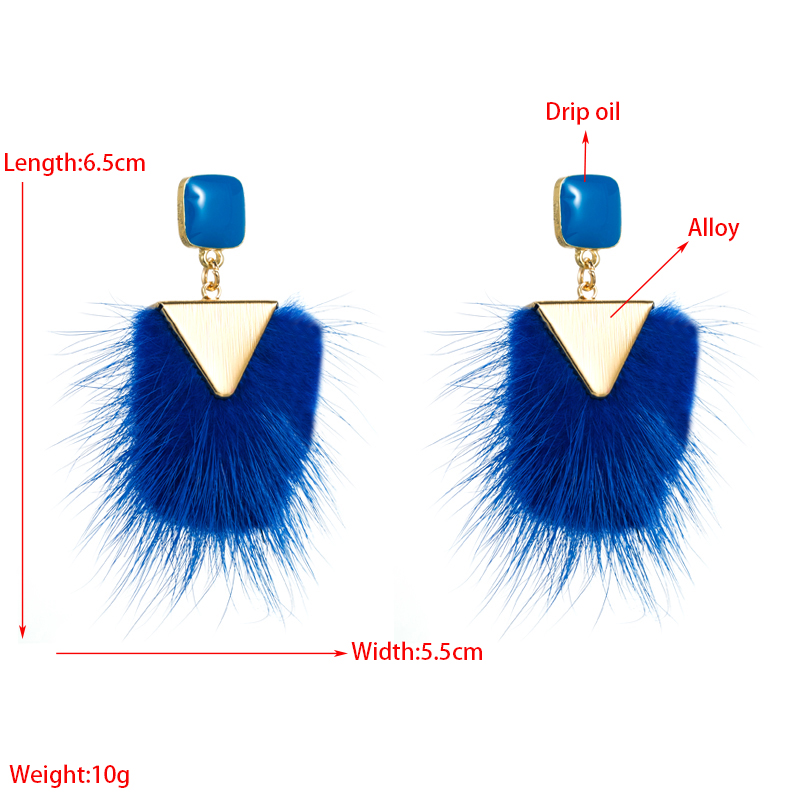 Elegant Geometric Solid Color Artificial Feather Alloy Plating Womenu0027S Drop Earrings 1 Pair