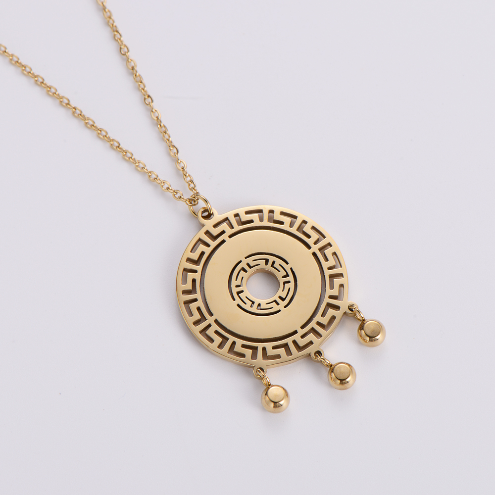 Elegant Round Stainless Steel Gold Plated Rhinestones Pendant Necklace 1 Piece