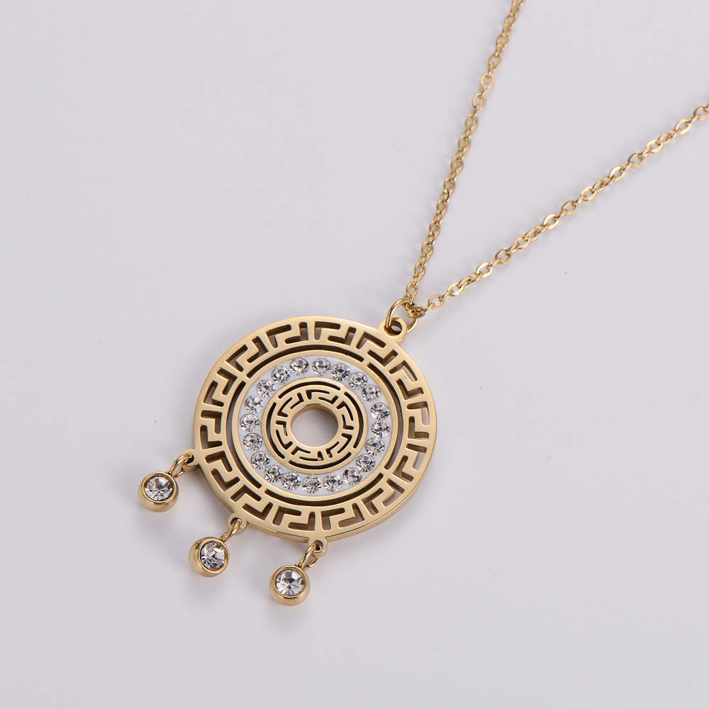 Elegant Round Stainless Steel Gold Plated Rhinestones Pendant Necklace 1 Piece