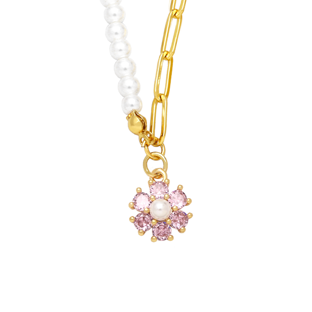 Fashion Flower Imitation Pearl Copper Patchwork Gold Plated Zircon Pendant Necklace 1 Piece