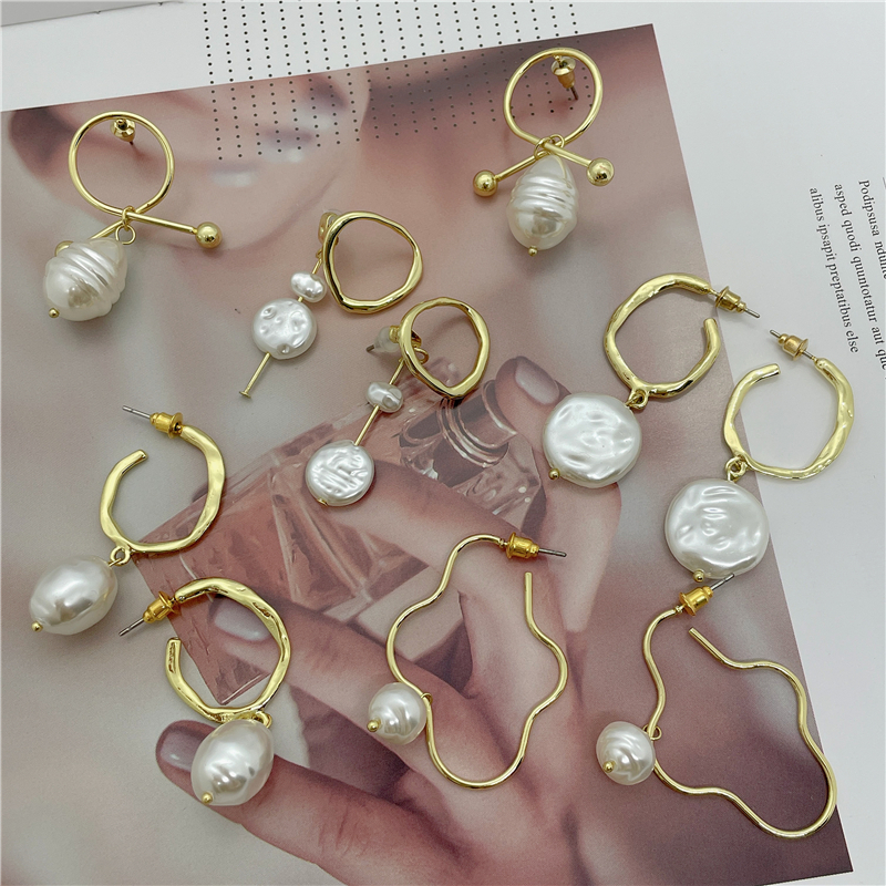 Simple Style Irregular Geometric Artificial Pearl Alloy Hollow Out Womenu0027S Drop Earrings 1 Pair