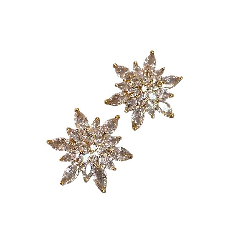 Fashion Snowflake Alloy Inlay Rhinestones Womenu0027S Ear Studs 1 Pair