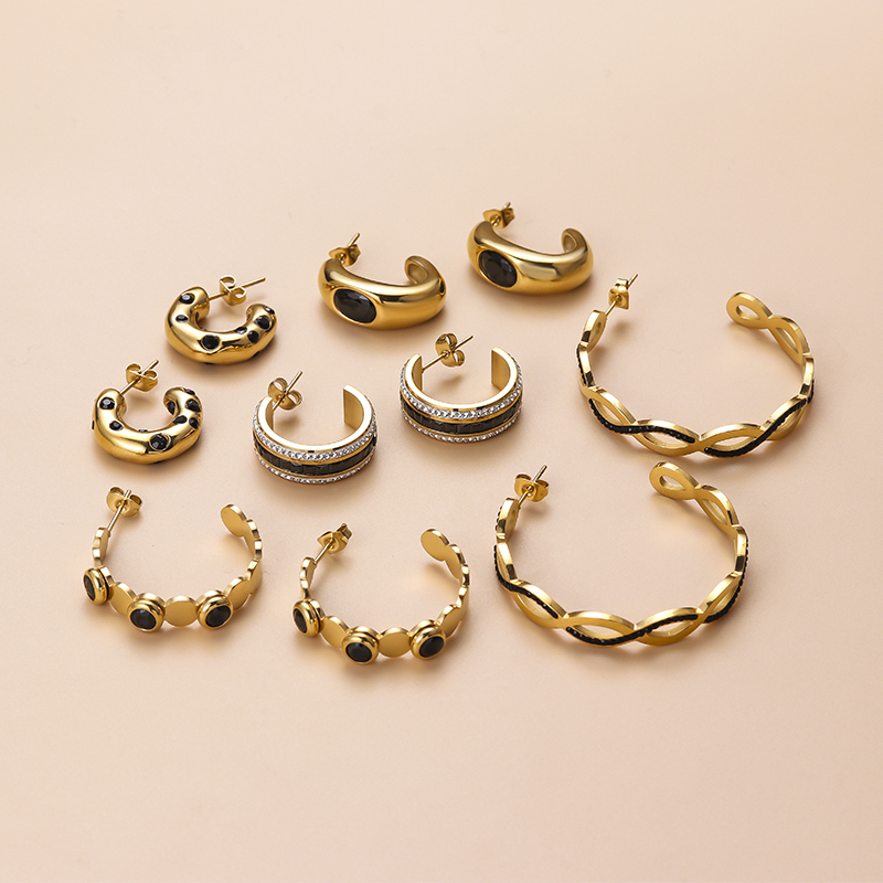 Simple Style C Shape Stainless Steel Inlay Zircon Ear Studs 1 Pair