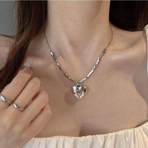 Fashion Sweet Heart Shape Alloy Rhinestone Plating Rhinestones Unisex Necklace