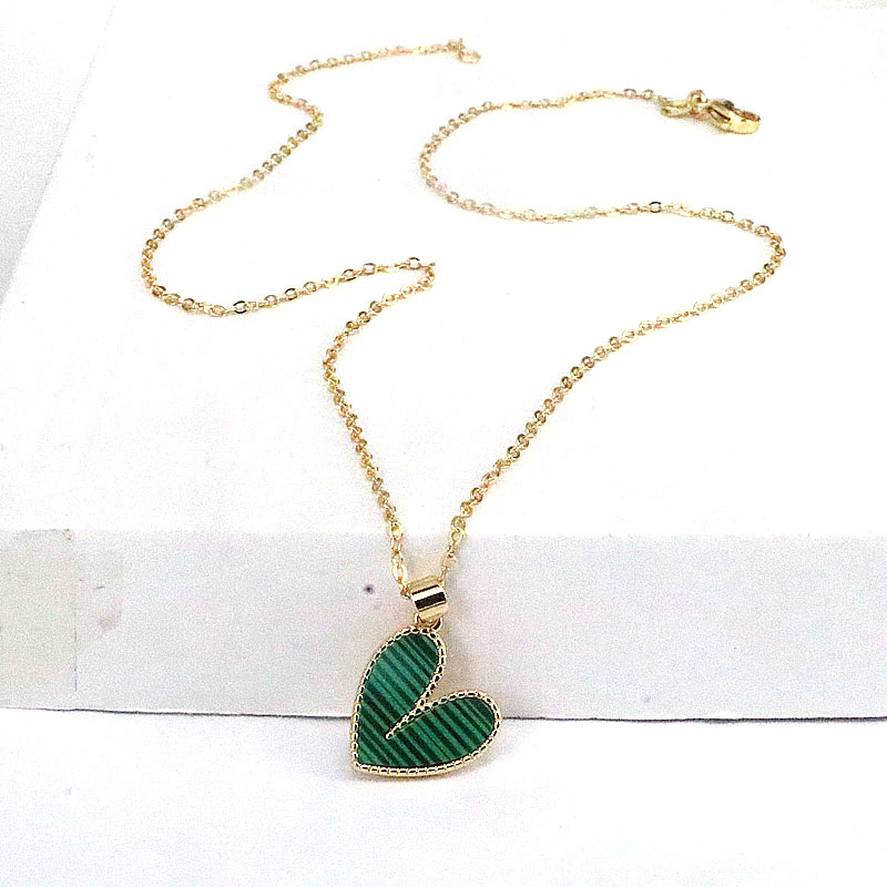 Simple Style Geometric Heart Shape Copper Enamel Gold Plated Pendant Necklace 1 Piece