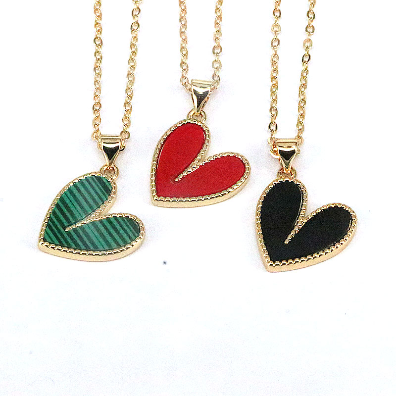 Simple Style Geometric Heart Shape Copper Enamel Gold Plated Pendant Necklace 1 Piece