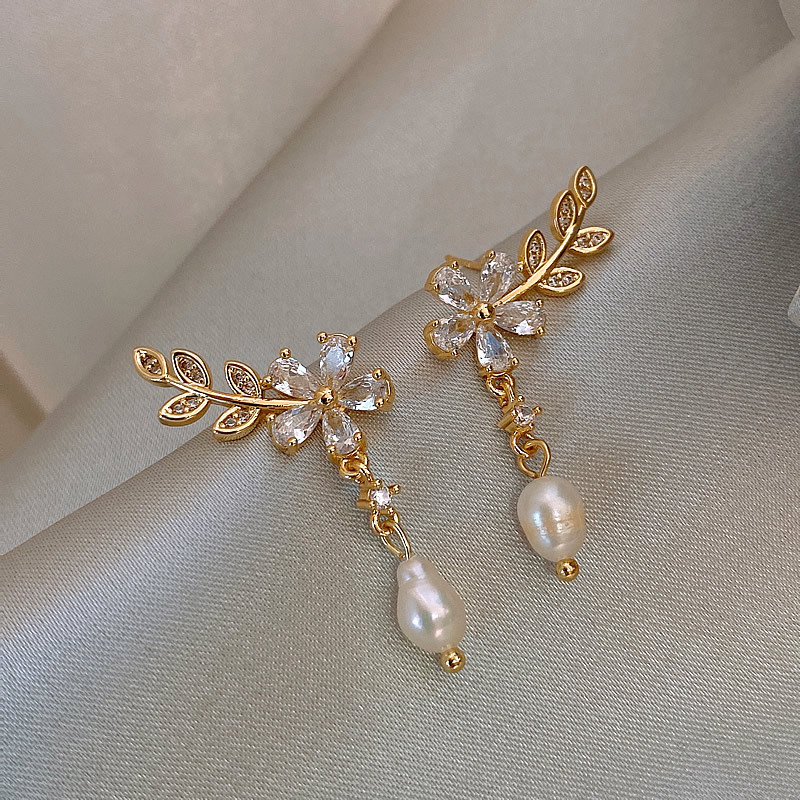 Fashion Flower Alloy Pearl Inlay Rhinestones Womenu0027S Drop Earrings 1 Pair