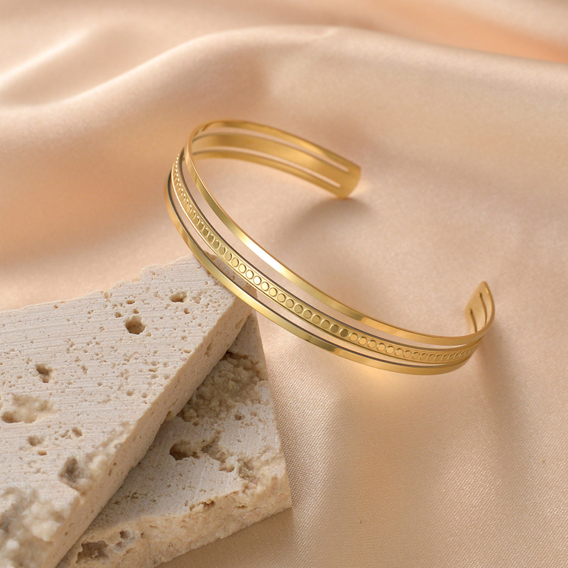 Simple Style Leaves Stainless Steel Gold Plated Hollow Out Bangle 1 Piece