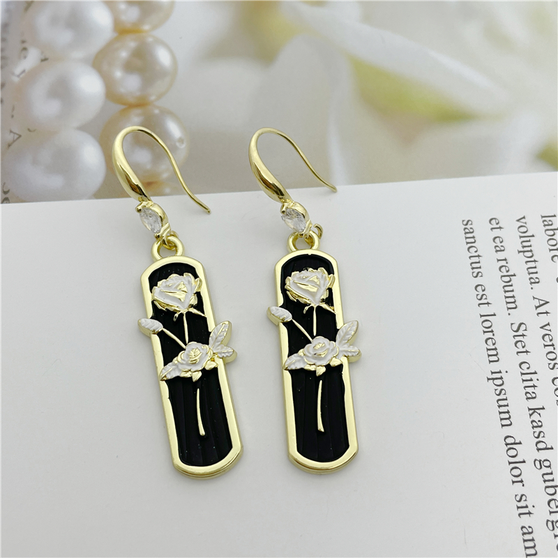 Romantic Flower Rectangle Alloy Plating Rhinestones Womenu0027S Ear hook 1 Pair