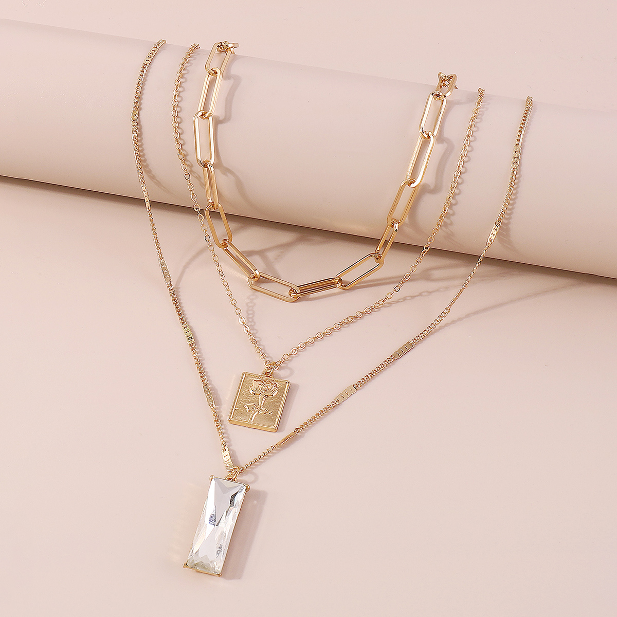 Retro Square Rose Arylic Alloy Layered Womenu0027S Pendant Necklace Necklace 1 Piece